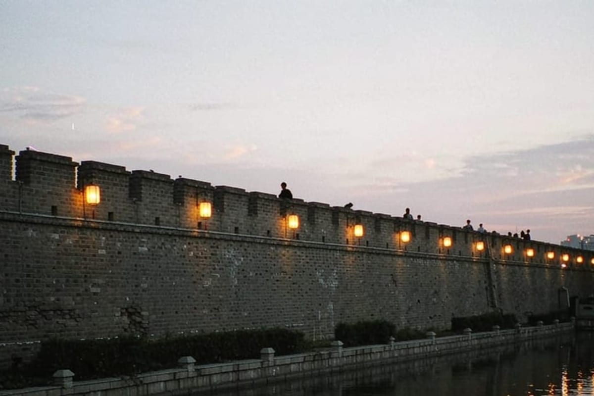 Muralha de Xian iluminada